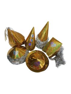 72 chapeaux de fête en or