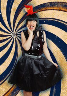 Black retro skirt and scarf