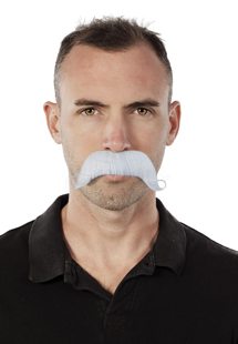 Moustache blanche