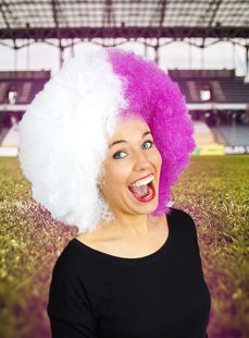 Supporter wig purple white
