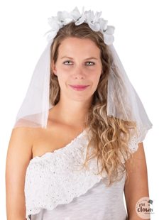 bridal veil white with flowers