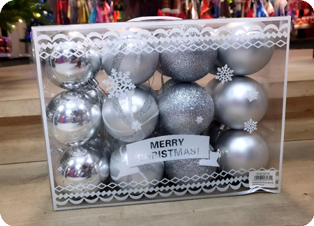 Classic box Christmas balls silver 24 pieces