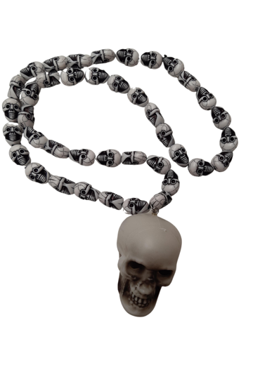 Collier d'Halloween avec des têtes de mort