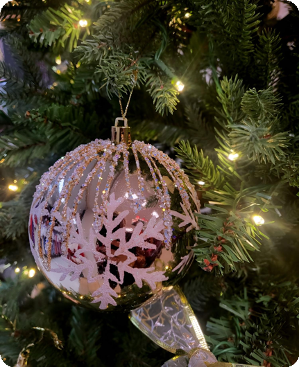 Glitter luxury large golden Christmas baubles, 8 pieces.