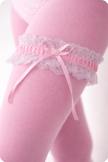 Light pink garter
