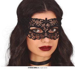 masque en dentelle noire