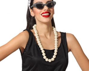 necklace with thick pearls