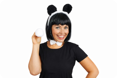 Oreilles de panda avec nœud et queue