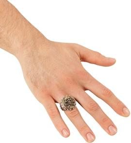ring met skull